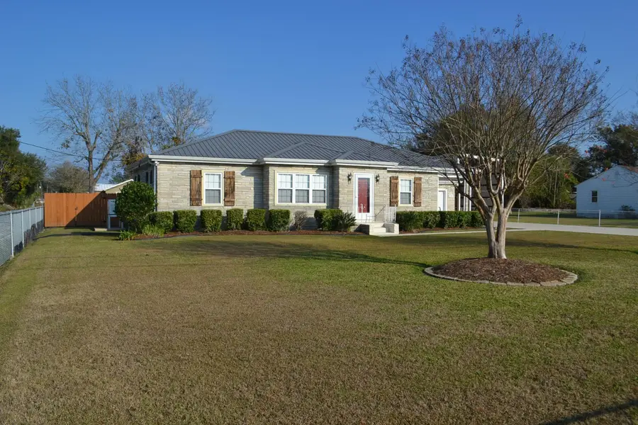 17449 East Main Street, Galliano, LA 70354 - #3