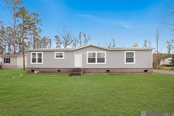 19774 Palmer Rd, Livingston, LA 70754