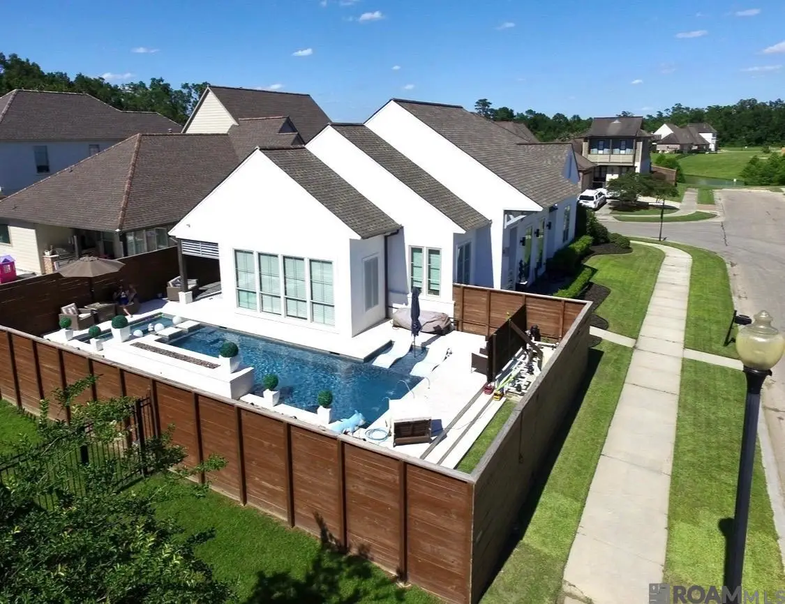 18417 Vis-a-vis Ave, Baton Rouge, LA 70817 - Image #1