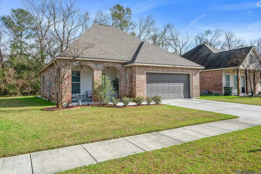 12246 Grand Wood Ave, Gonzales, LA 70737 - Image #2