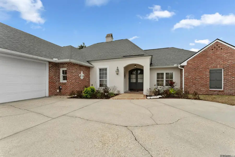 10814 Ramblewood Dr, Baton Rouge, LA 70810 - Image #2