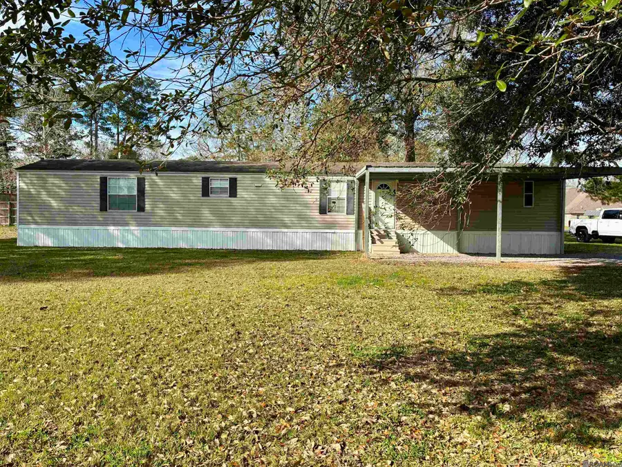 17595 Joe Sevario Rd, Prairieville, LA 70769 - Image #2