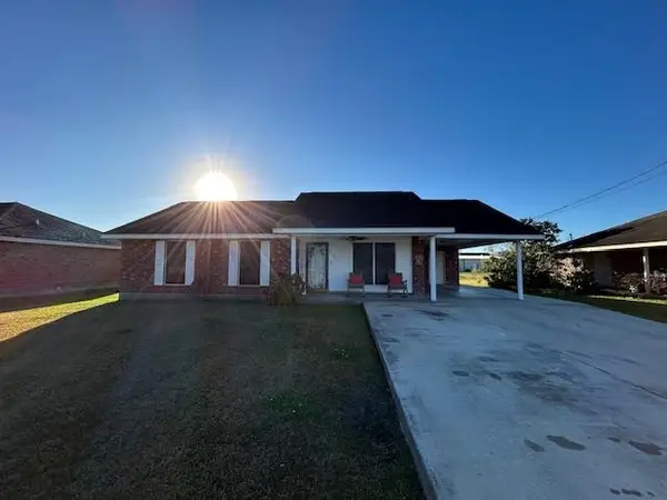 701 Park St, Patterson, LA 70392