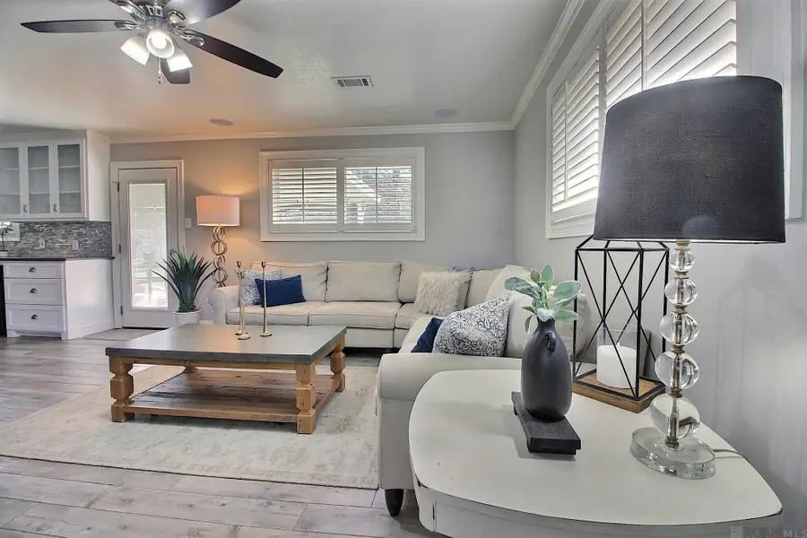 689 S Burgess Dr, Baton Rouge, LA 70815 - Image #2