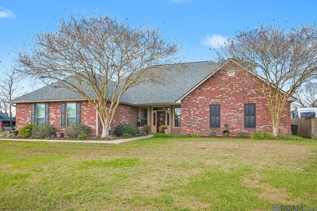 26177 Whispering Pines Ave, Denham Springs, LA 70726 - Image #1