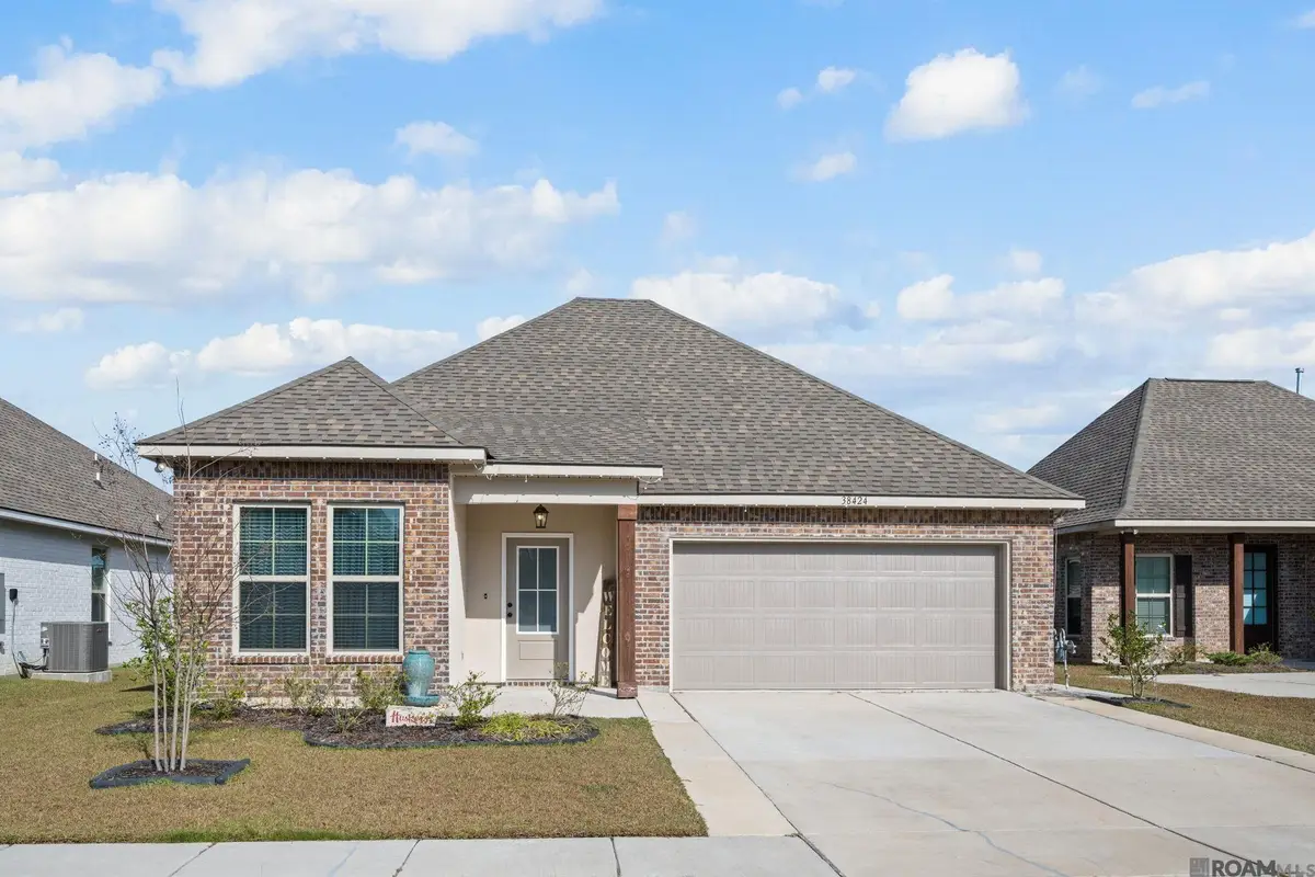 38424 Parliament Dr, Prairieville, LA 70769 - Image #1
