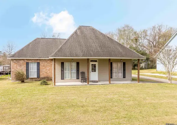 33827 Perkins Crossing Rd, Walker, LA 70785