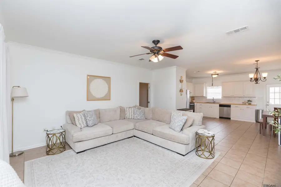 33827 Perkins Crossing Rd, Walker, LA 70785 - Image #2