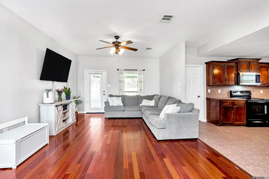 11553 Mary Lee Dr, Denham Springs, LA 70726 - Image #3