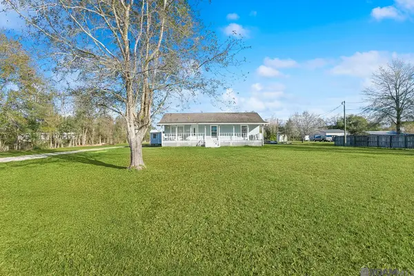 28465 Hutchinson Cemetary Road, Albany, LA 70711