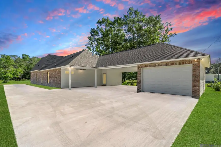 31872 Netterville Rd, Denham Springs, LA 70726 - Image #2