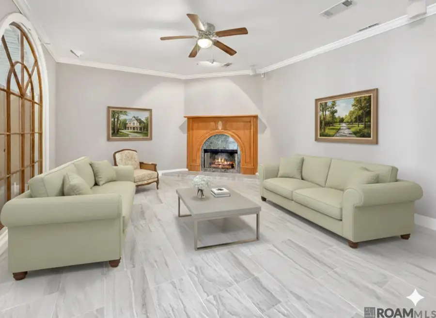 20359 Lynda Drive, Springfield, LA 70462 - Image #2