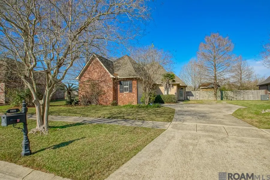 2039 Cypress Cove Ave, Zachary, LA 70791 - Image #2