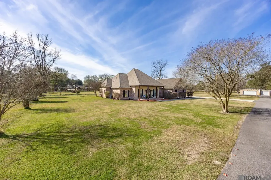 1685 Pecan St, Brusly, LA 70719 - Image #2