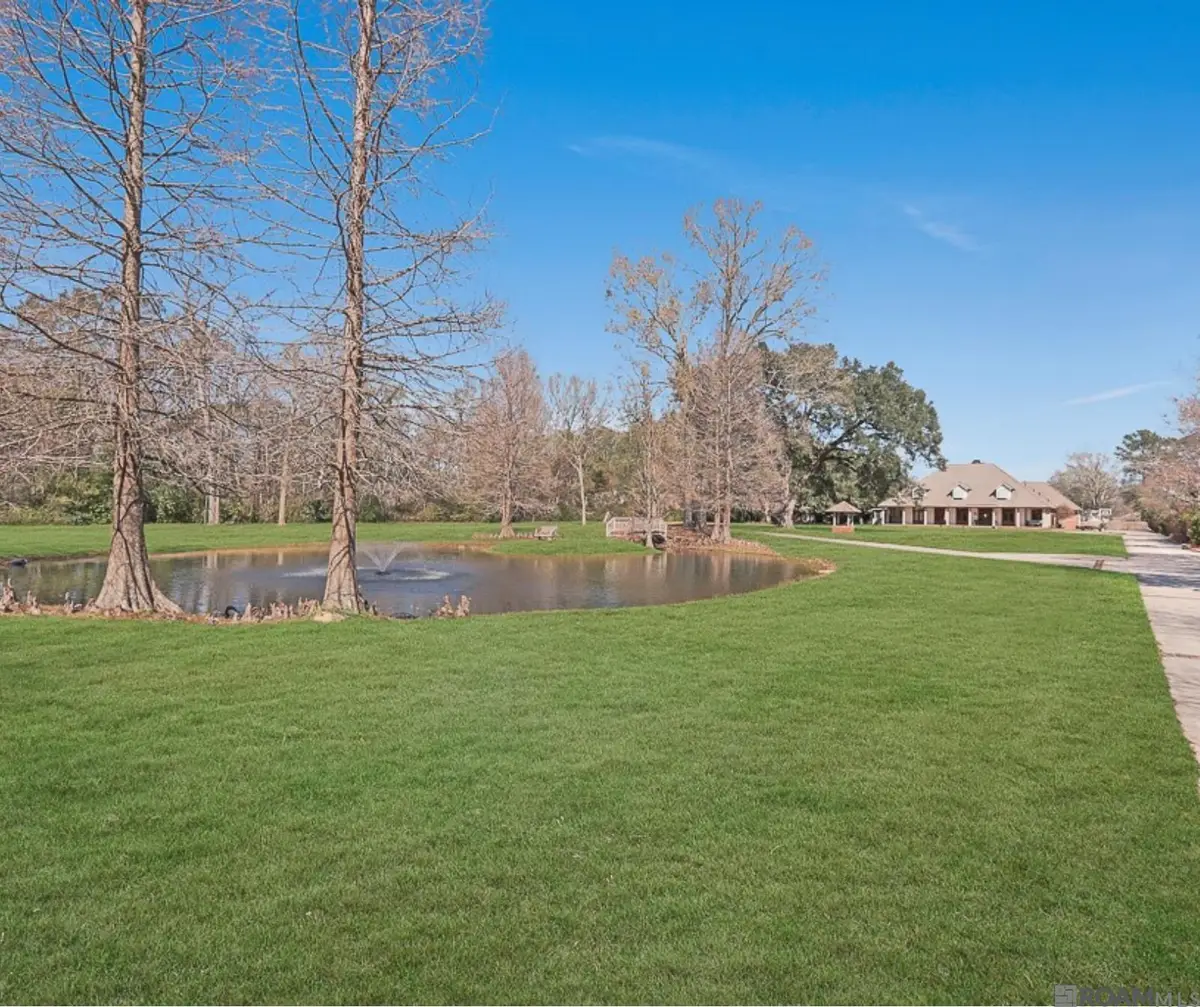 13505 N Amiss Rd, Baton Rouge, LA 70810 - Image #1