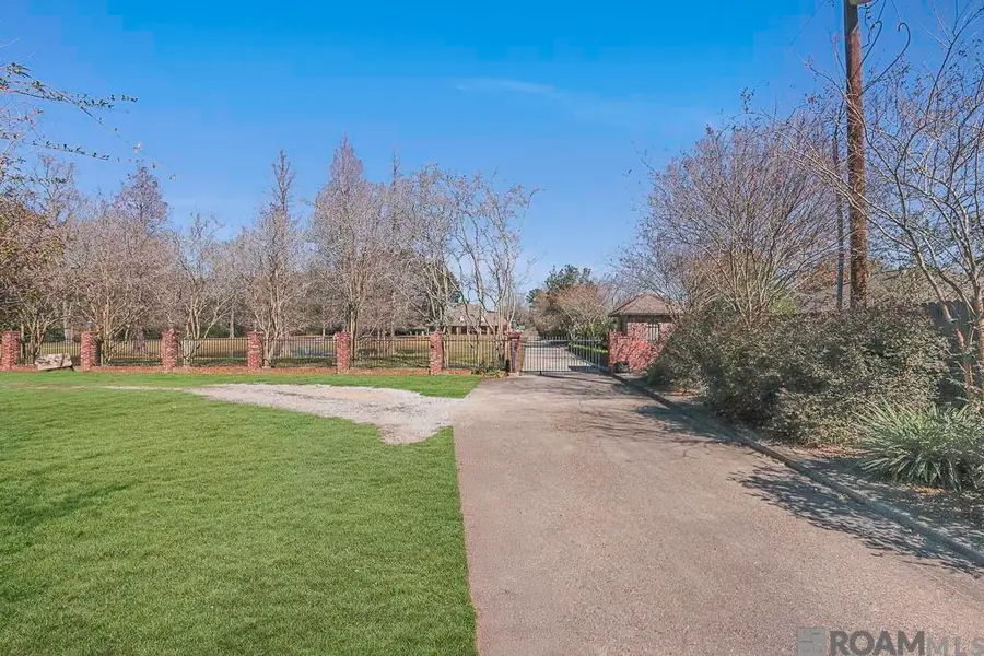 13505 N Amiss Rd, Baton Rouge, LA 70810 - Image #2