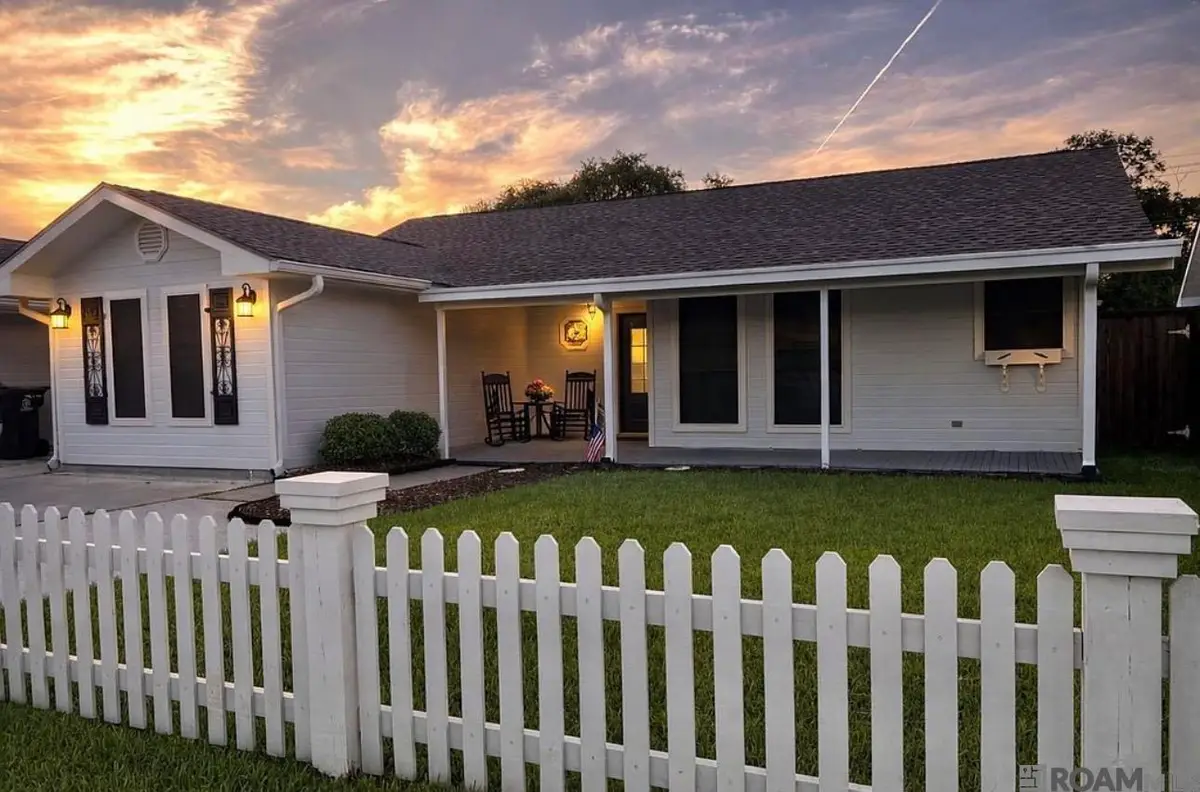 419 Woodfield Boulevard, Houma, LA 70364 - Image #1