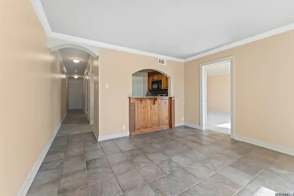 2045 N 3rd St #301, Baton Rouge, LA 70802