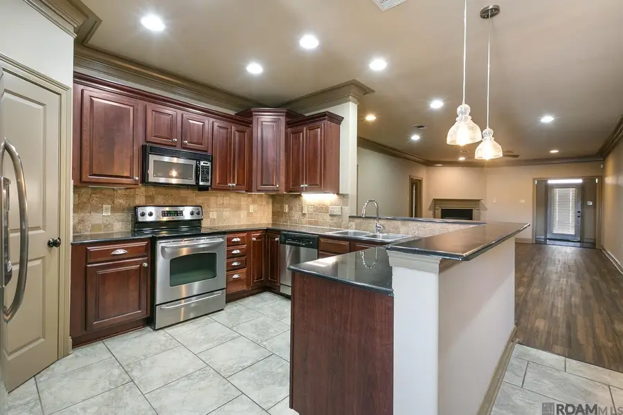 11110 W Boardwalk Dr #54, Baton Rouge, LA 70816 - Image #2