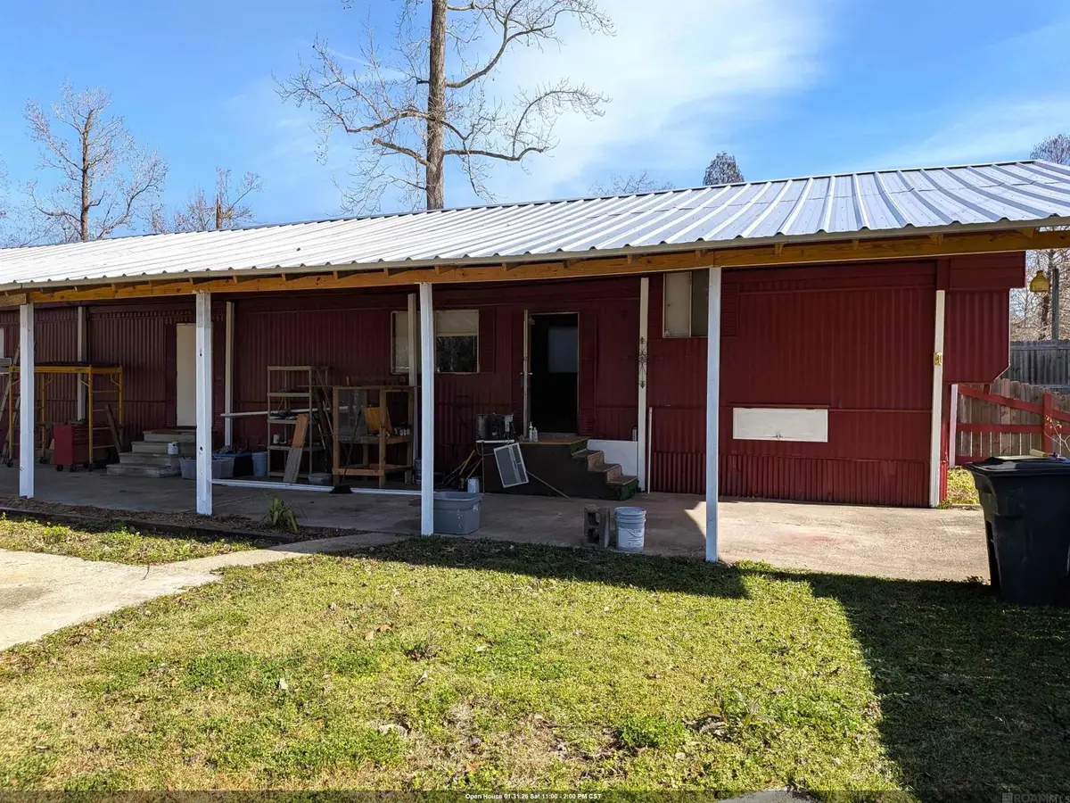 906 E Verna St, Gonzales, LA 70737 - Image #1