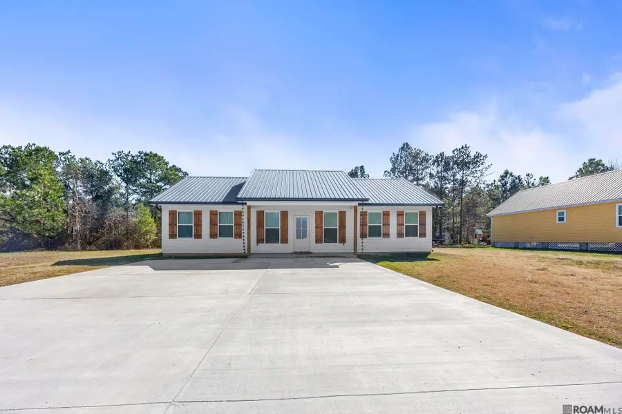 26400 Ponchatoula Dr, Springfield, LA 70462 - Image #2