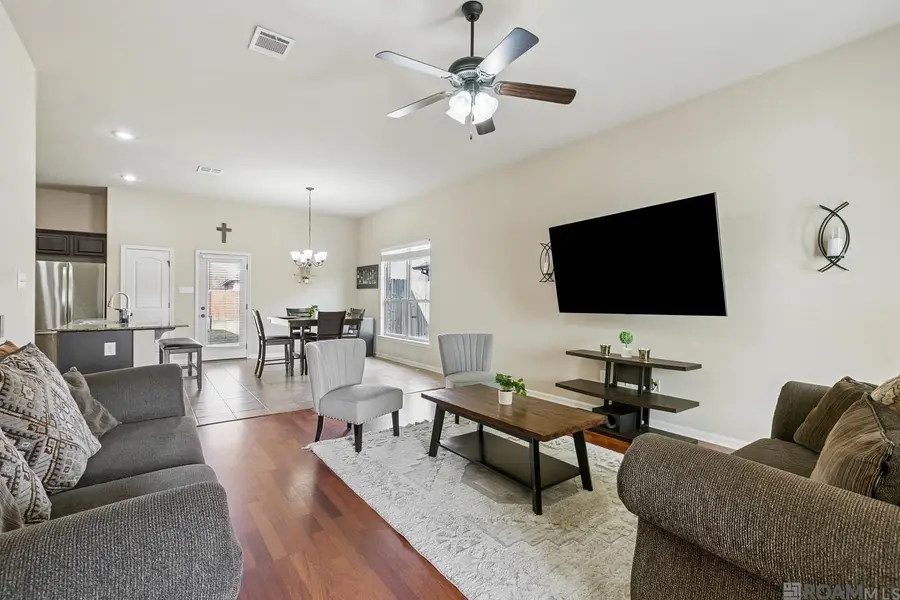 37252 Market Place Dr, Prairieville, LA 70769 - Image #3