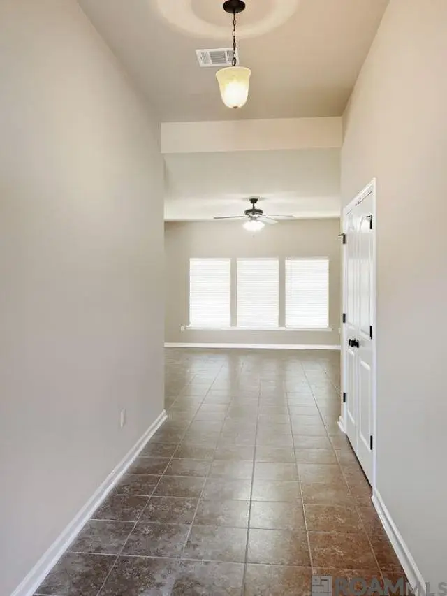 23204 Mango Dr, Denham Springs, LA 70726 - Image #2