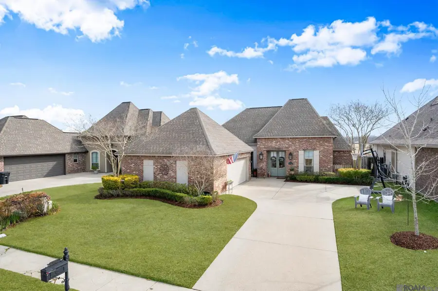 10920 Hillpark Ave, Baton Rouge, LA 70810 - Image #2