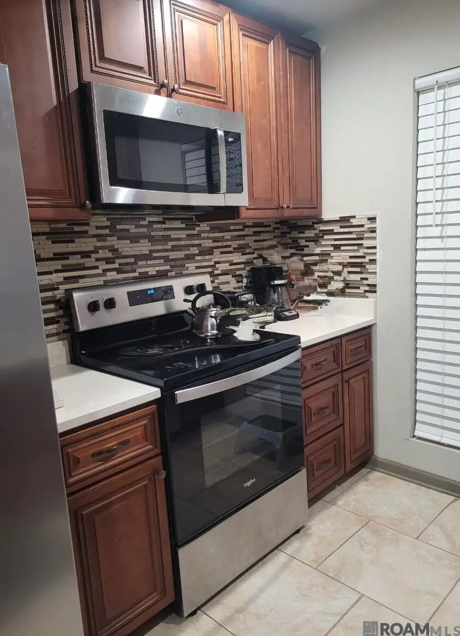 6855 Dalark Dr, Baton Rouge, LA 70812 - Image #2