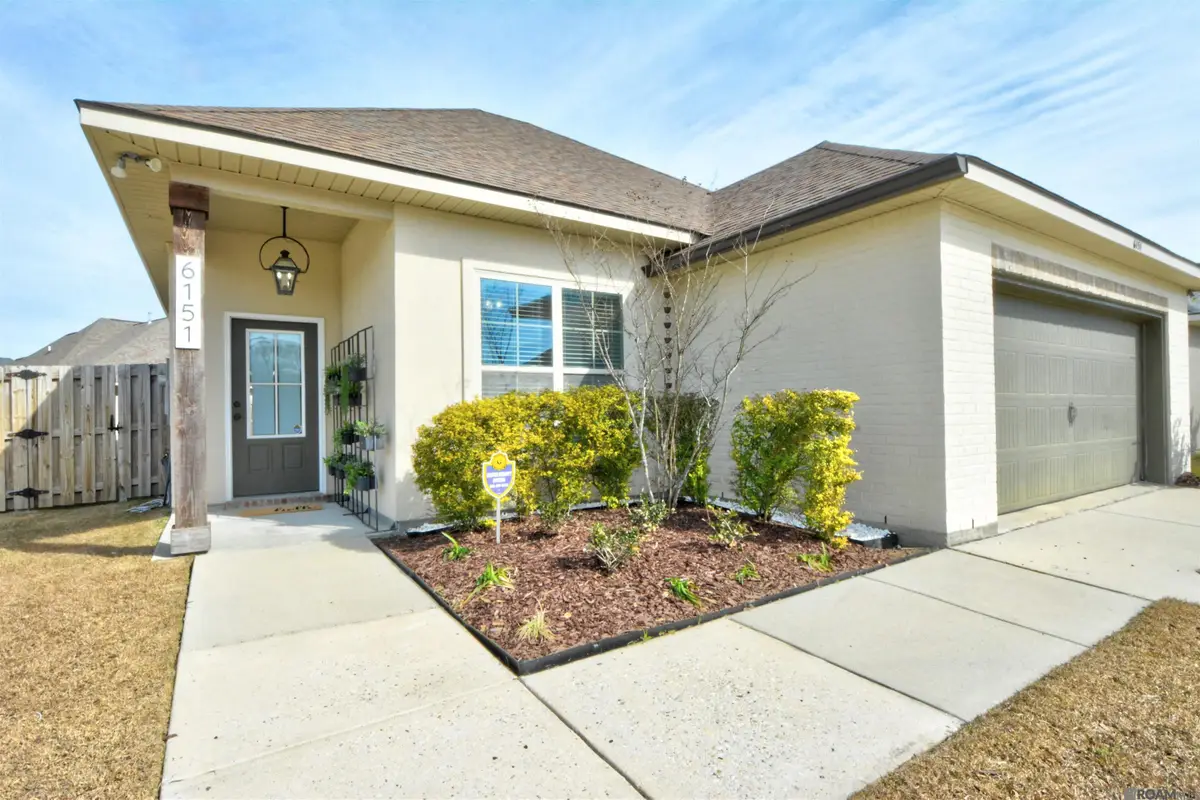 6151 Lake Edge Dr, Baton Rouge, LA 70820 - Image #1