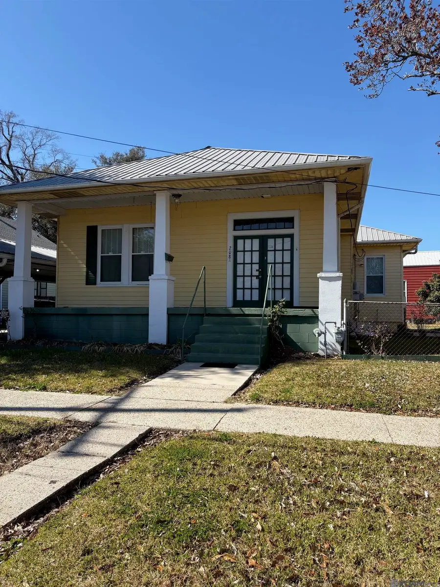 208 St Patrick St, Donaldsonville, LA 70346 - #3