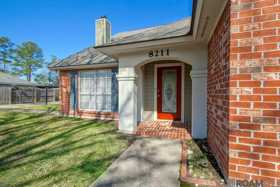 8211 Cecil Dr, Denham Springs, LA 70706 - #2