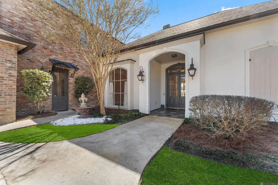 742 Grand Lakes Dr, Baton Rouge, LA 70810 - #2