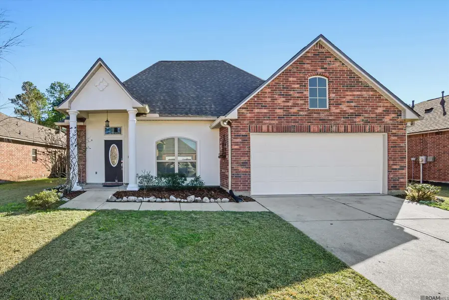 26079 Burlwood Ave, Denham Springs, LA 70726 - Image #2