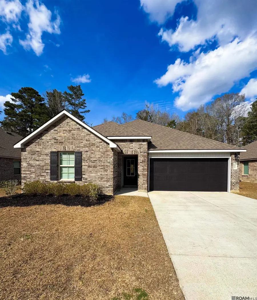 30925 Clearview Ct, Denham Springs, LA 70726 - Image #2