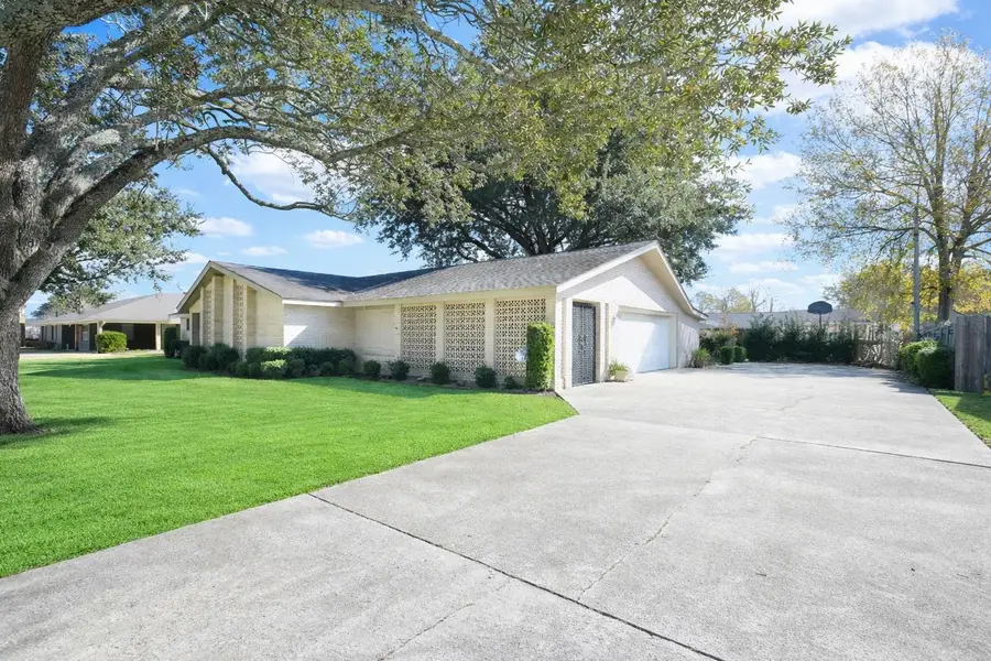 609 Oak Ln, Thibodaux, LA 70301 - #2