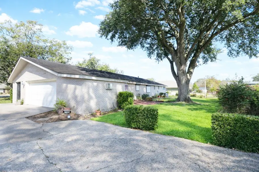 609 Oak Ln, Thibodaux, LA 70301 - #3