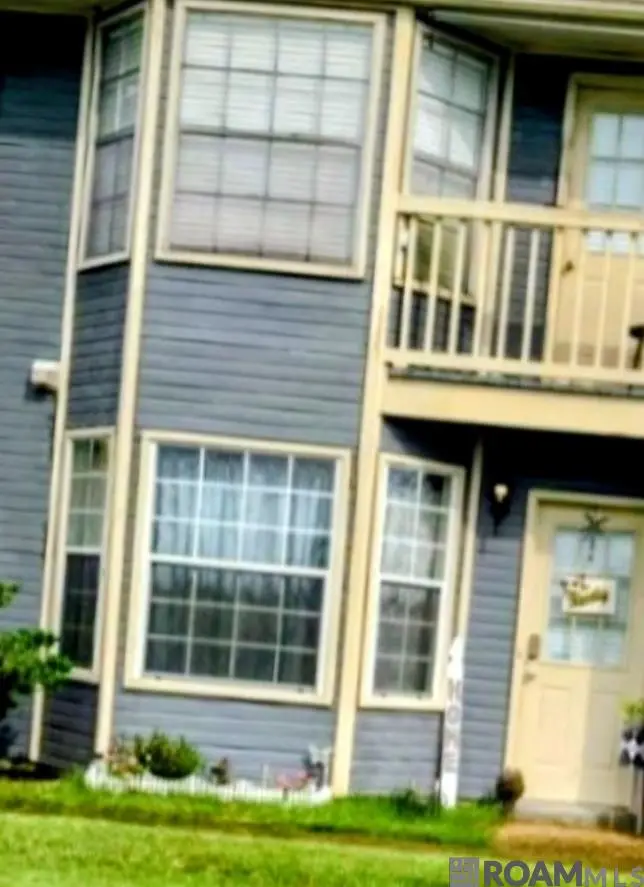 810 Meadow Glen Ave #D, Zachary, LA 70791 - #1