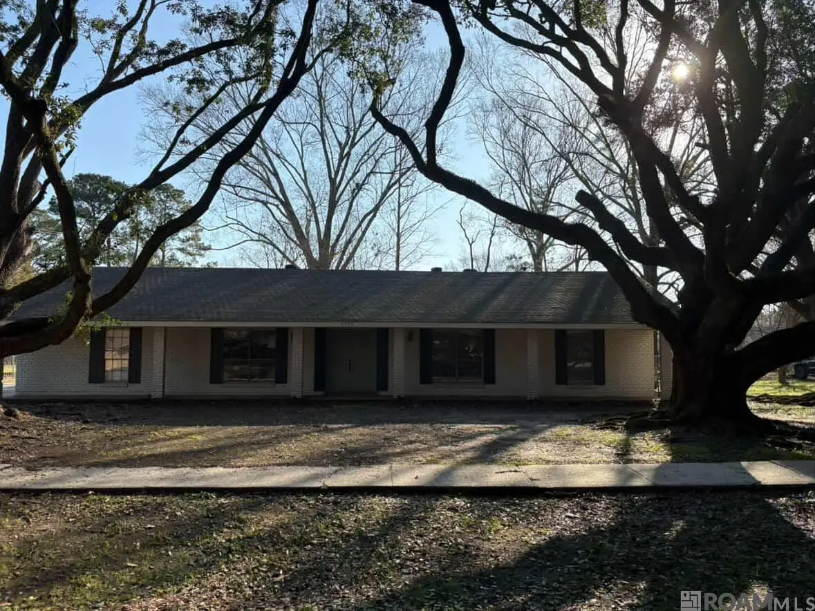 5722 Fennwood Dr, Zachary, LA 70791 - #1