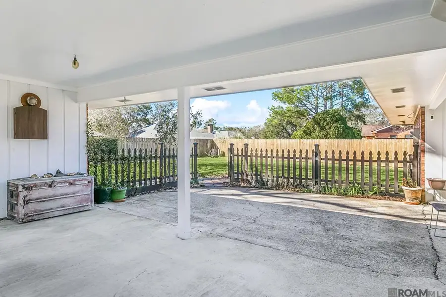 1928 E Eagle St, Zachary, LA 70791 - #2