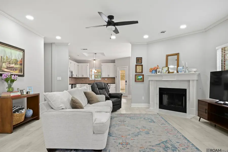 18529 Lake Camellia Ave, Baton Rouge, LA 70817 - #3