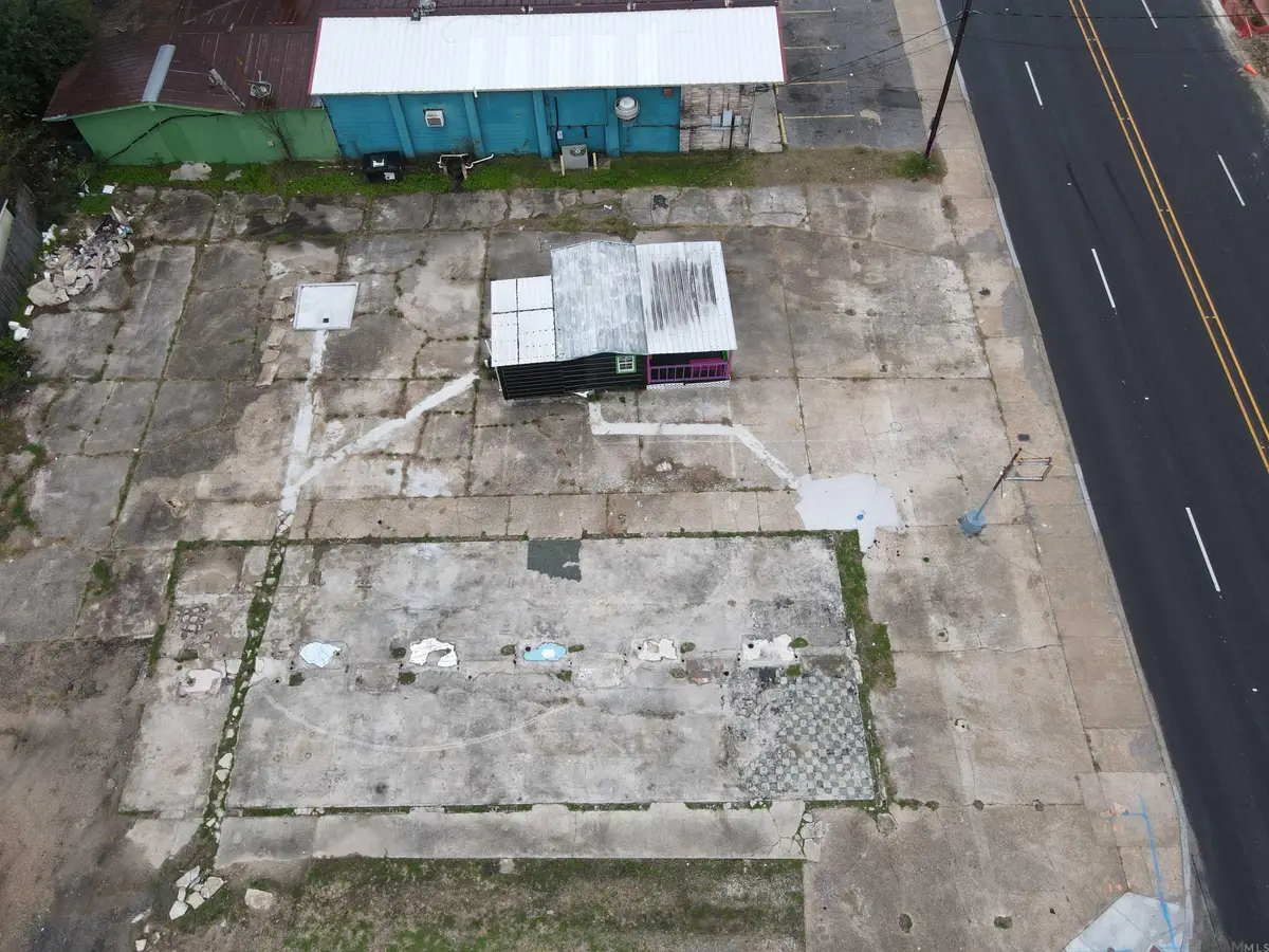 1866 N Foster Dr, Baton Rouge, LA 70806 - #1