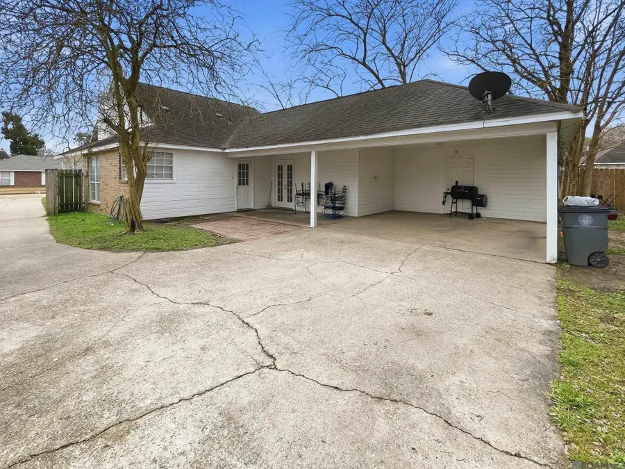 652 John Henry Dr, Baton Rouge, LA 70820 - #2