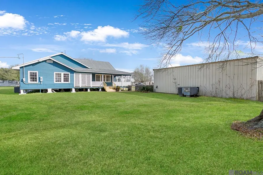 41043 Courtney Rd, Gonzales, LA 70737 - #2