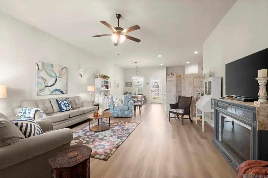 28380 Middlebrook Way, Denham Springs, LA 70726 - #2