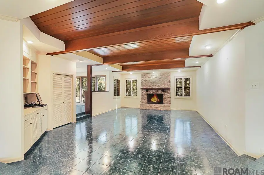 8041 Oak Hollow Dr, Baton Rouge, LA 70810 - #2