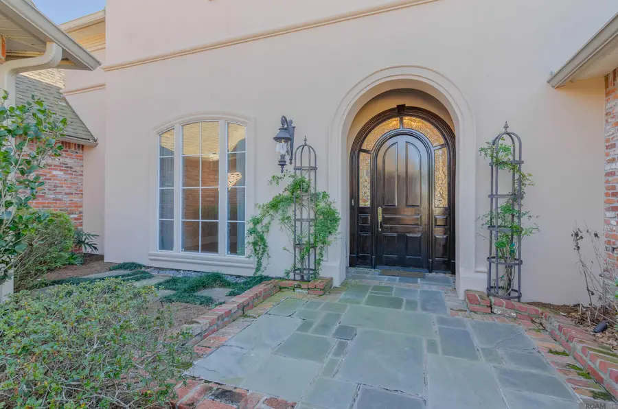 8120 Rosewood Dr, Denham Springs, LA 70726 - #3