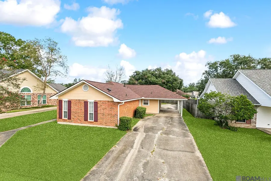 15337 Woodlore Dr, Baton Rouge, LA 70816 - #2