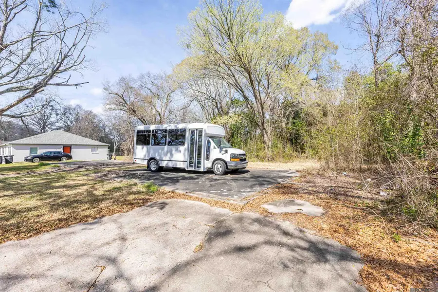 2351 Plantation Dr, Baton Rouge, LA 70807 - #3