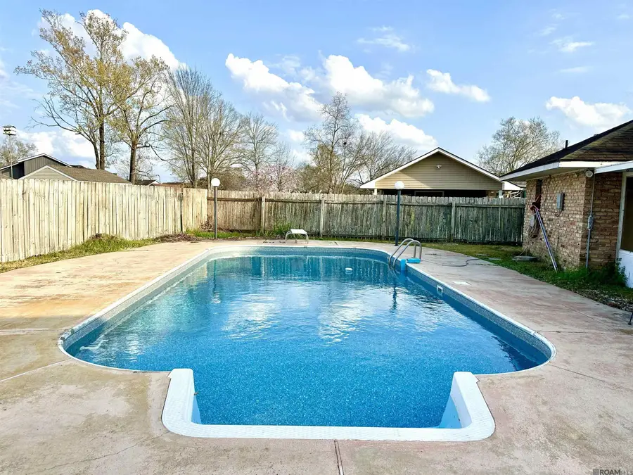 13945 Jane Seymour Dr, Baton Rouge, LA 70816 - #2